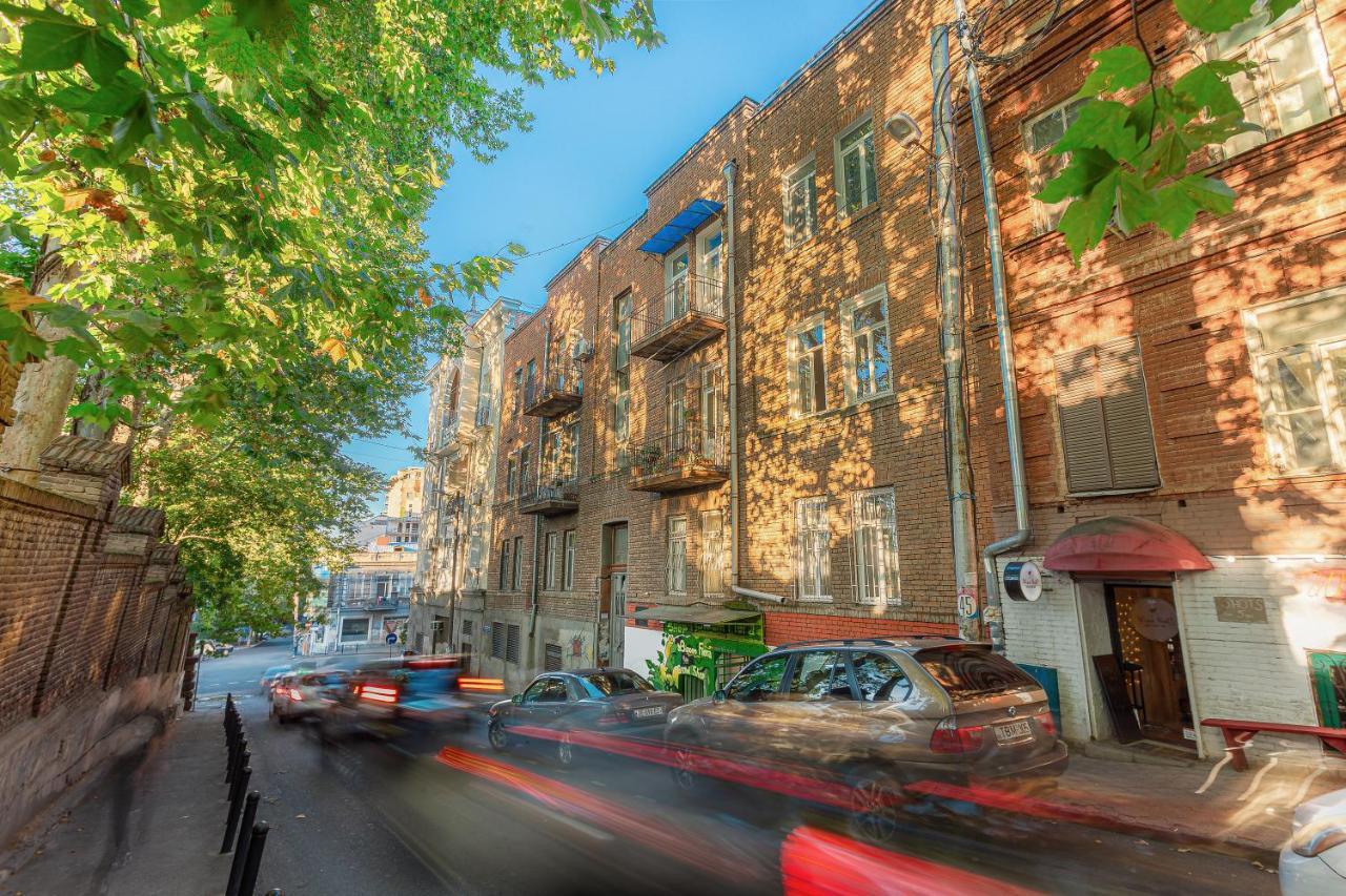 Old Tbilisi, In Front Of Wine Factory Exterior foto
